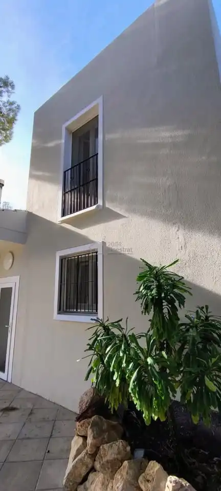 Vista exterior de Casa o chalet en venta en Callosa d'en Sarrià con Aire acondicionado, Jardín privado y Terraza