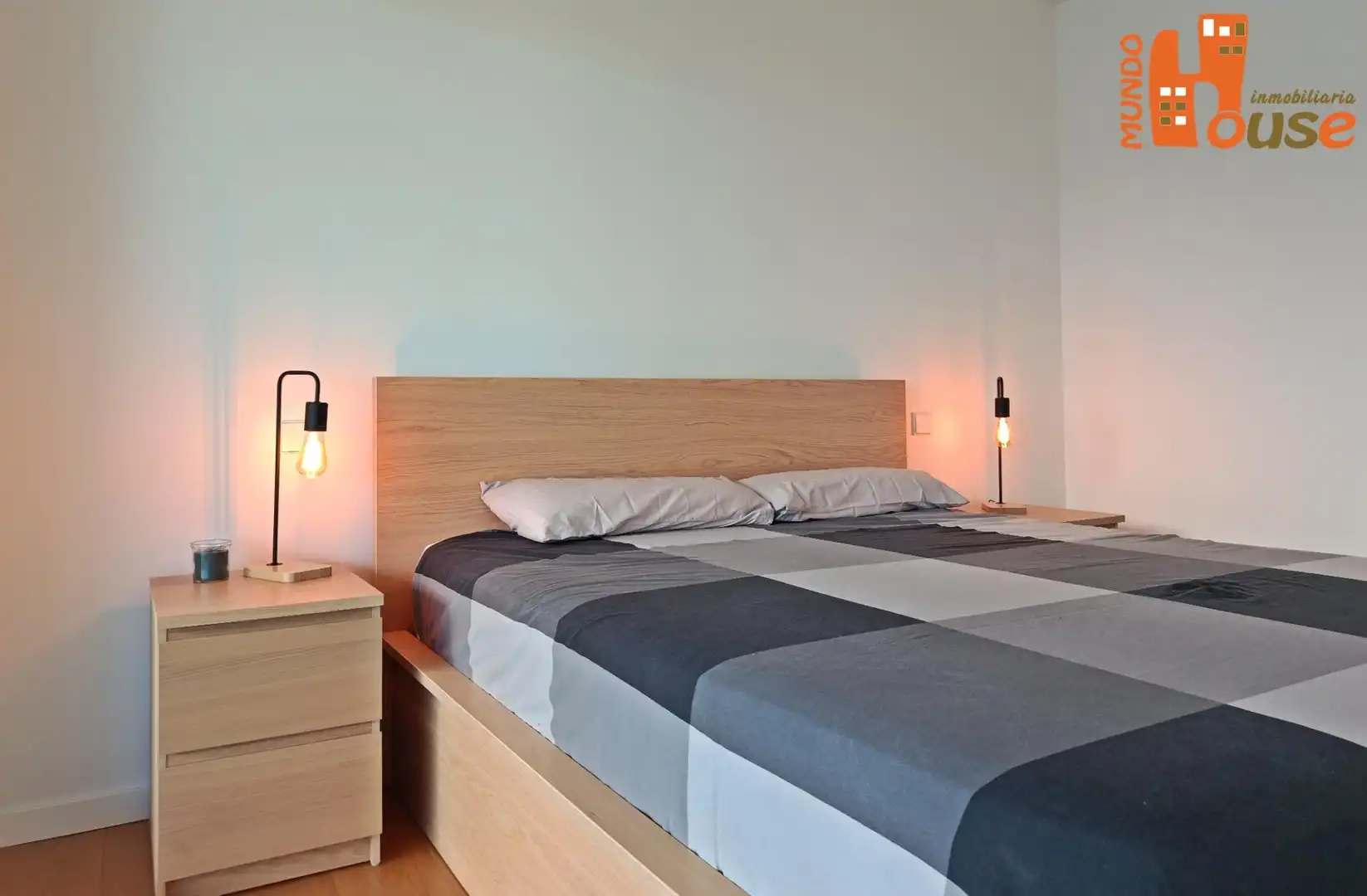 Schlafzimmer von Wohnung zur Miete in Palazuelos de Eresma mit Klimaanlage, Heizung und Terrasse