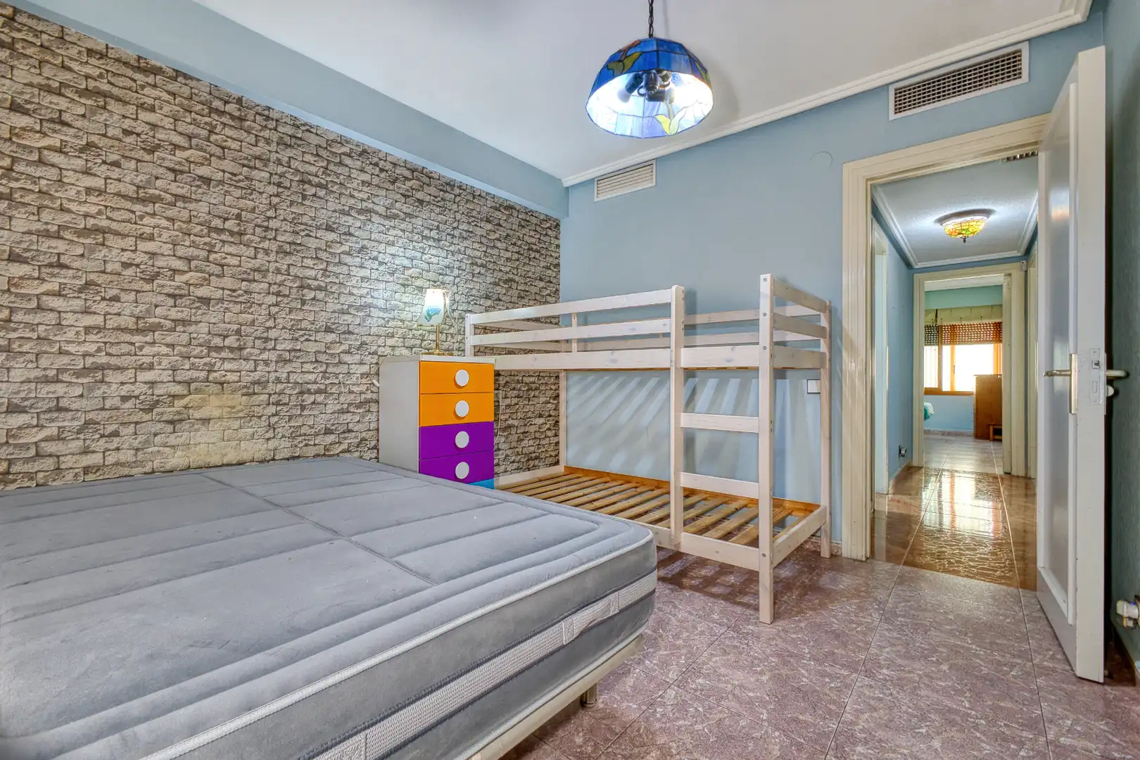 Habitación de Piso en venta en Alicante / Alacant con Aire acondicionado, Calefacción y Terraza
