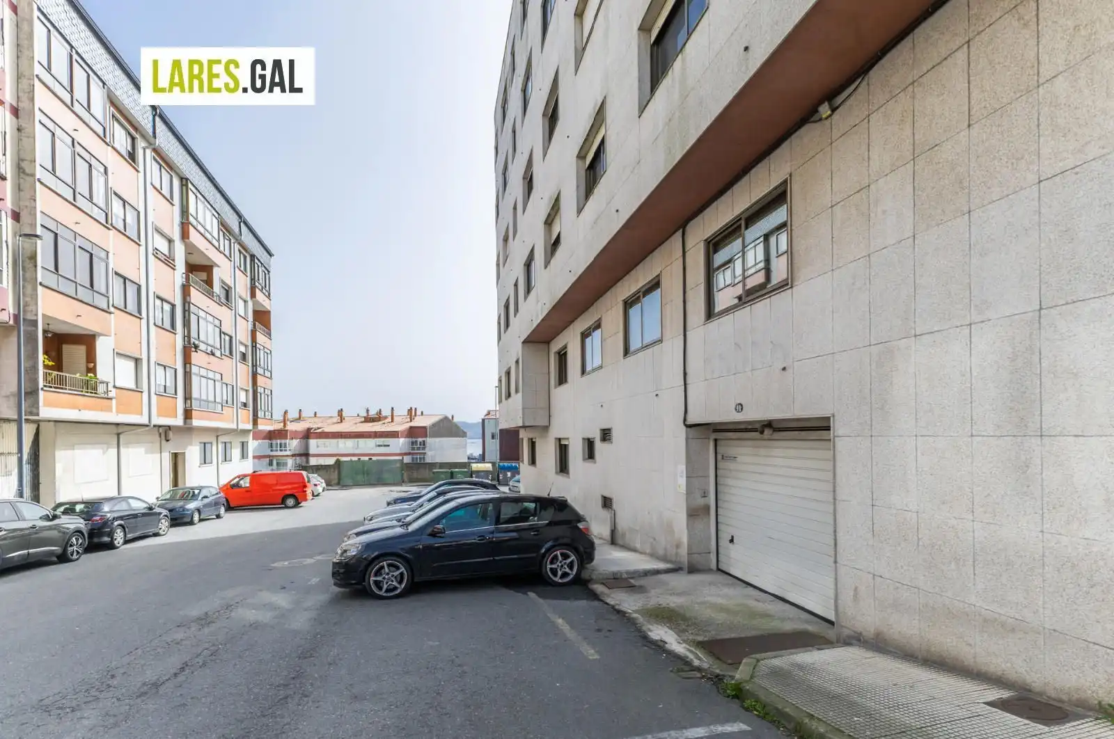 Vista exterior de Piso en venta en Cangas  con Calefacción, Terraza y Trastero