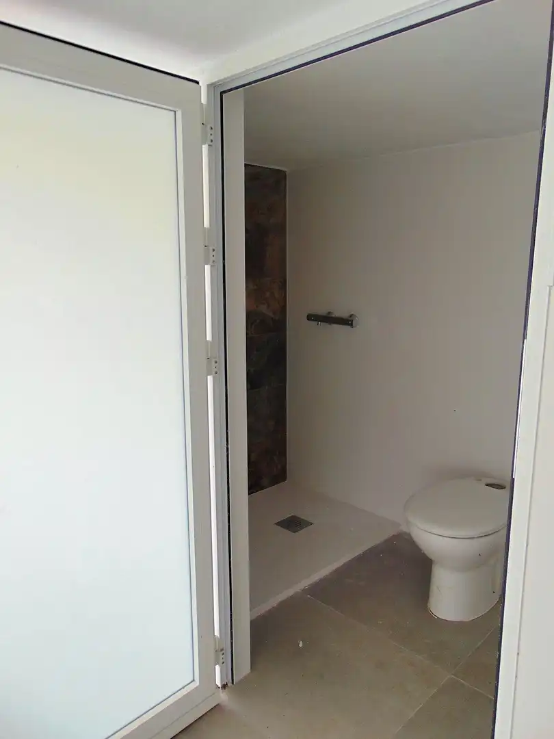 Baño de Casa adosada en venta en San Pedro del Pinatar con Aire acondicionado, Calefacción y Jardín privado