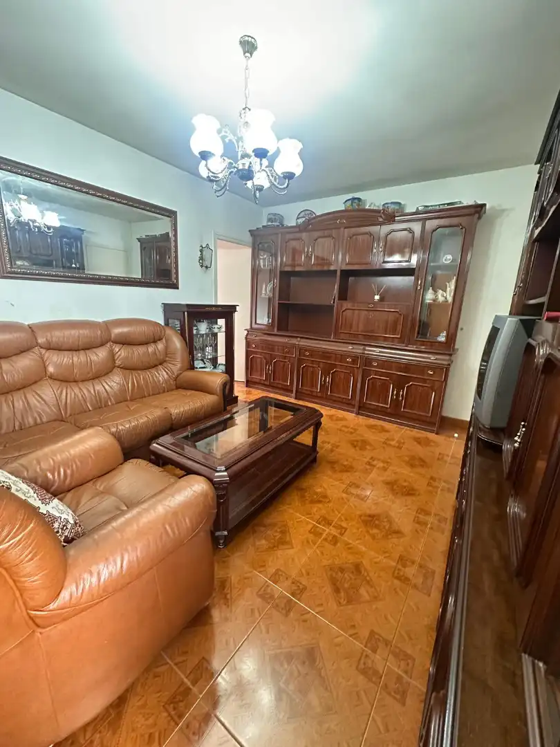 Sala d'estar de Pis en venda en Valladolid amb Calefacció, Moblat i Forn