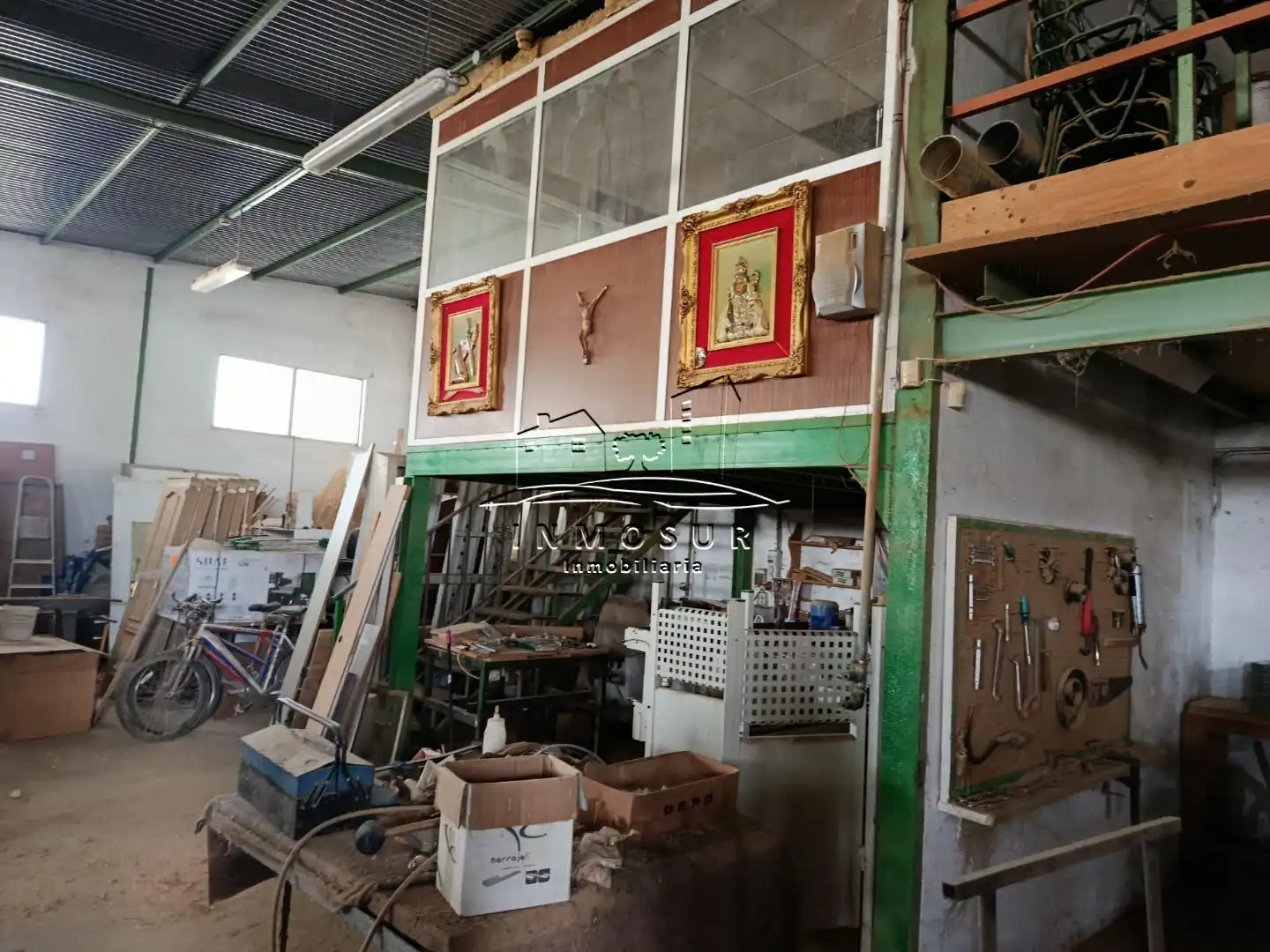 Fabrikhallen zum Verkauf in Lucena
