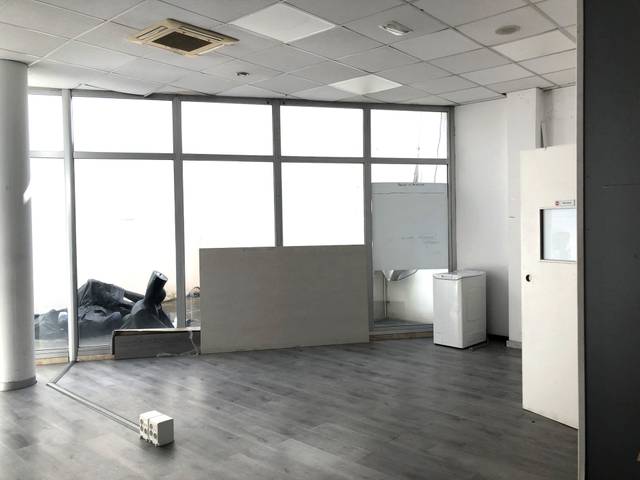 Local comercial en Alquiler en Ca n'Aurell