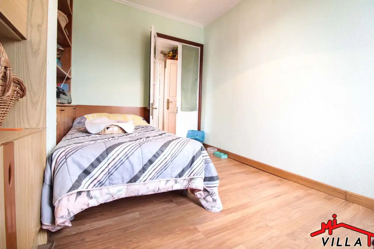 Bedroom of Houses for sale in Colindres
