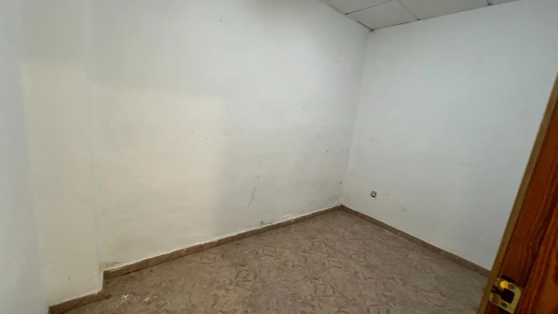 Local comercial en alquiler en Plaza Xúquer, imagen 6