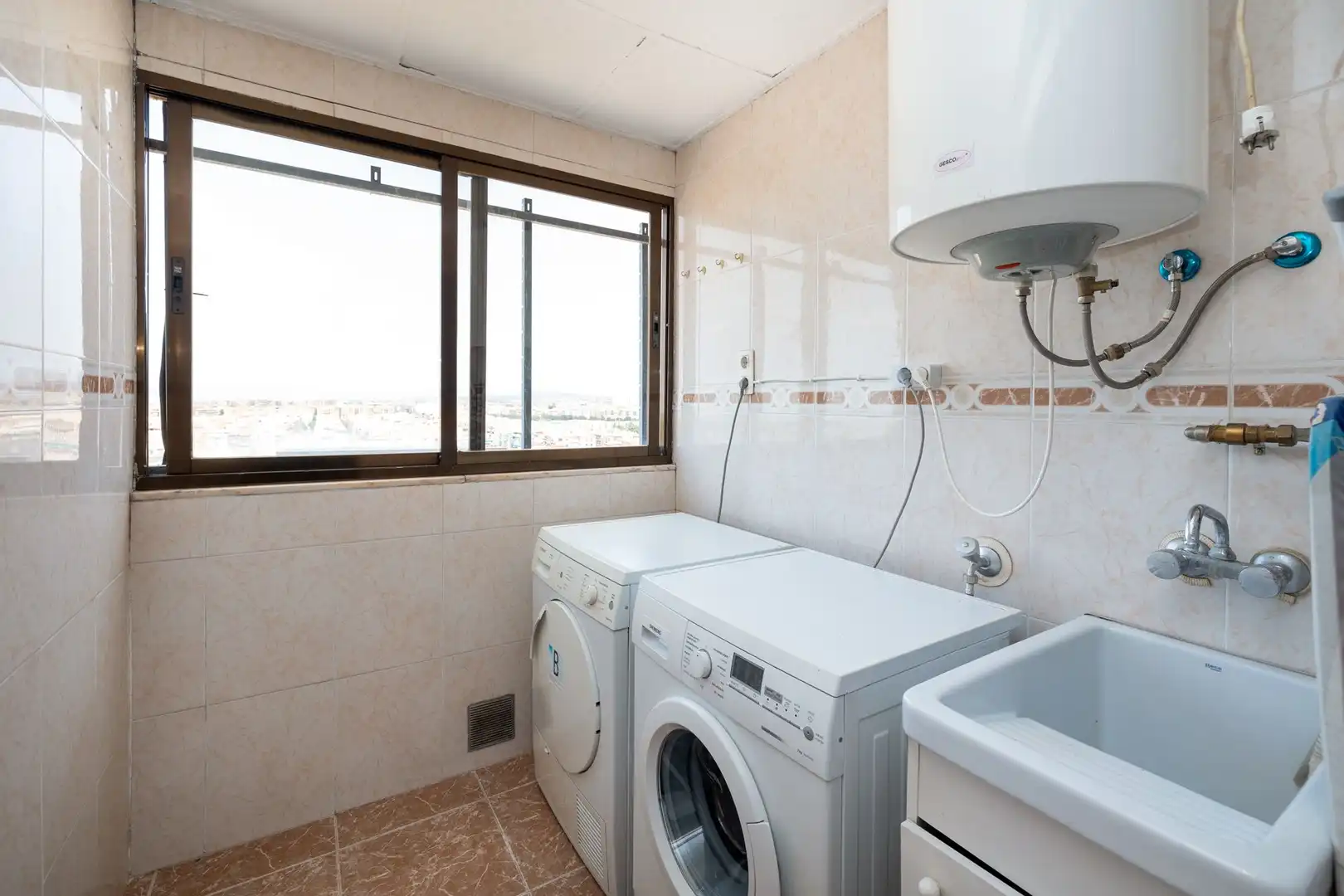 Flat for rent in N/A, -1, Camino de Ronda