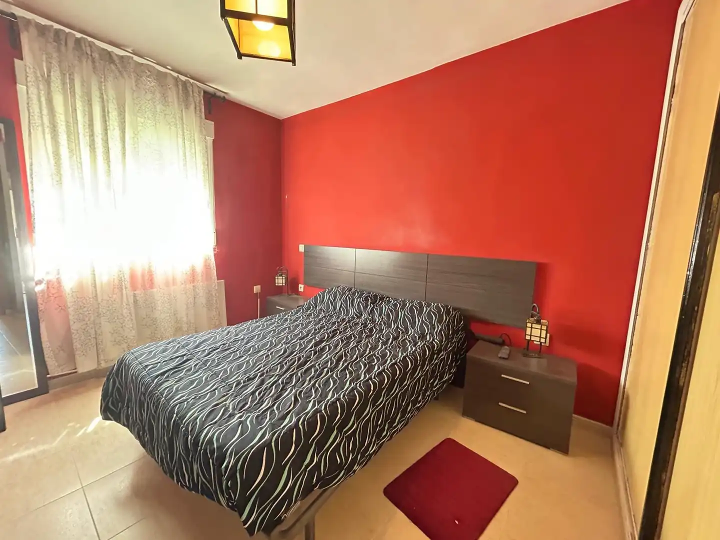 Habitación de Casa adosada en venta en Corpa con Calefacción