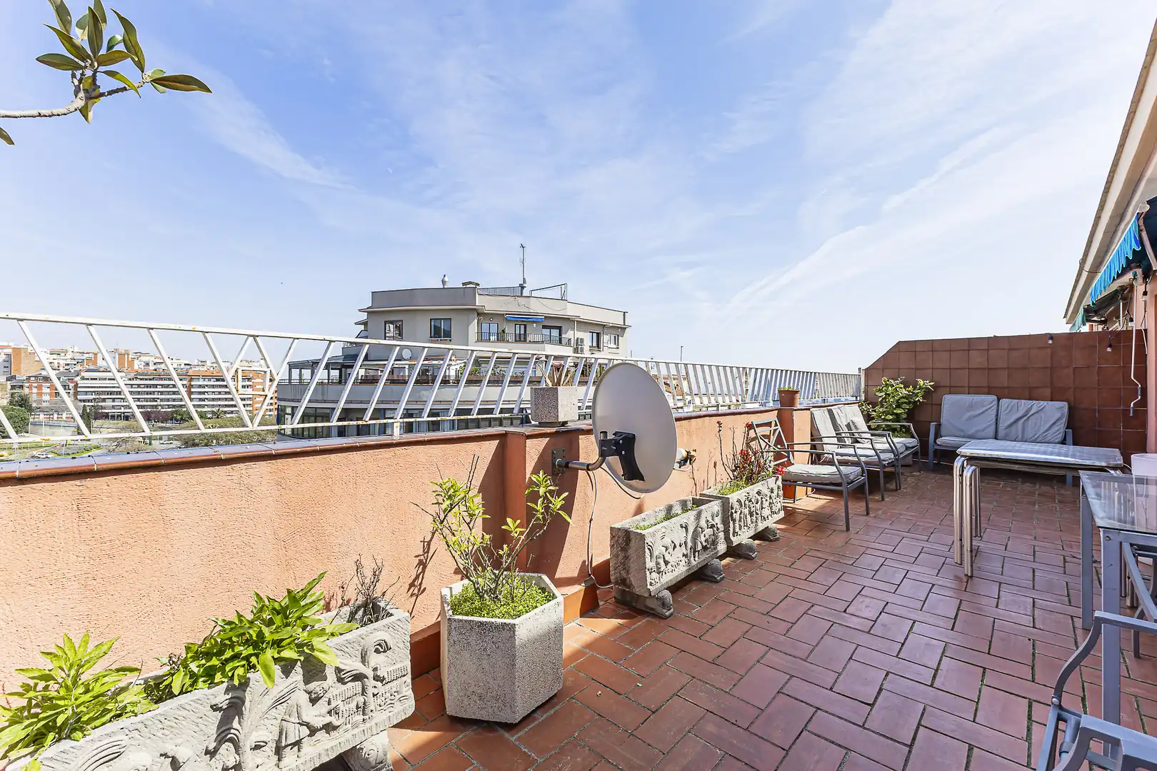 Terrasse von Dachboden zum Verkauf in Barcelona mit Klimaanlage, Heizung und Parkett