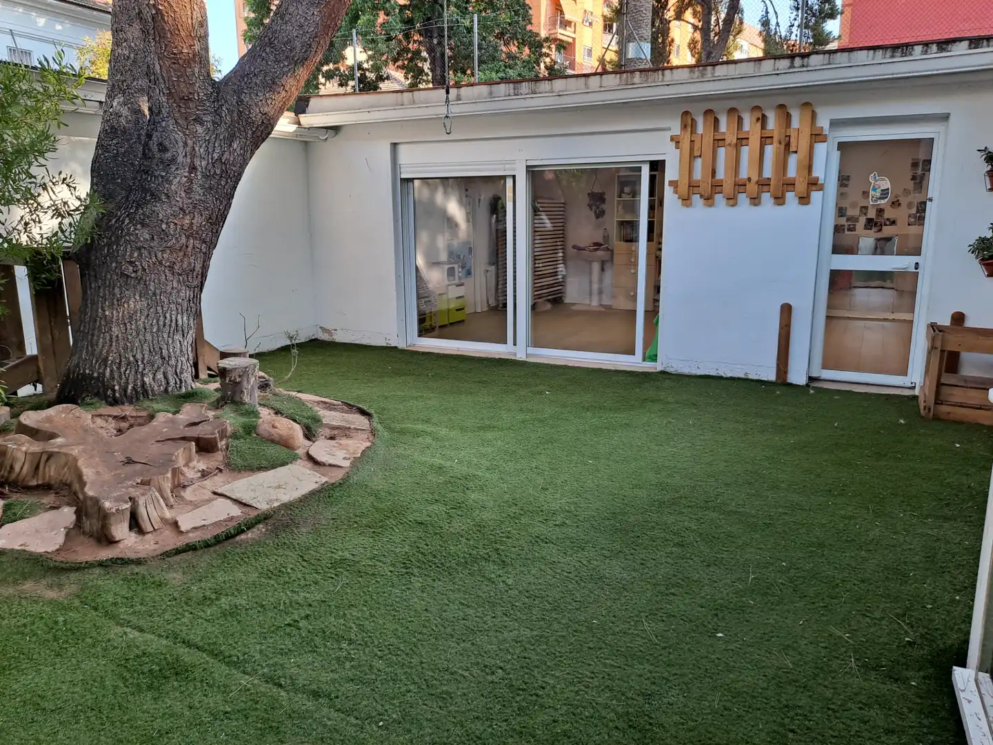 Garden of Houses for sale in  Valencia Capital  with Air Conditioner, Heating and Private garden