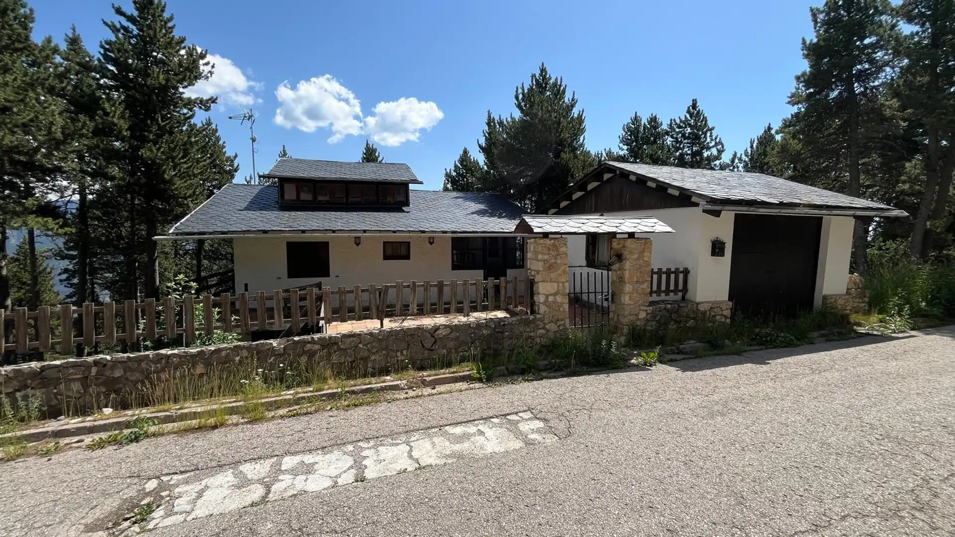 Vista exterior de Casa o chalet en venta en La Coma i la Pedra
