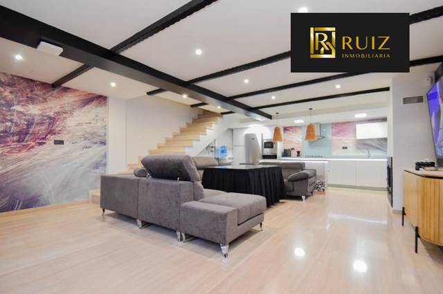 Casa-chalet en Venta en PARRALES en Albolote