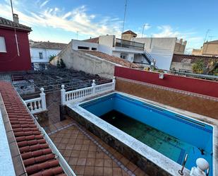 Piscina de Casa o xalet en venda en  Jaén Capital amb Aire condicionat i Piscina