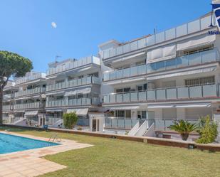 Vista exterior de Apartament en venda en Castelldefels amb Aire condicionat i Terrassa