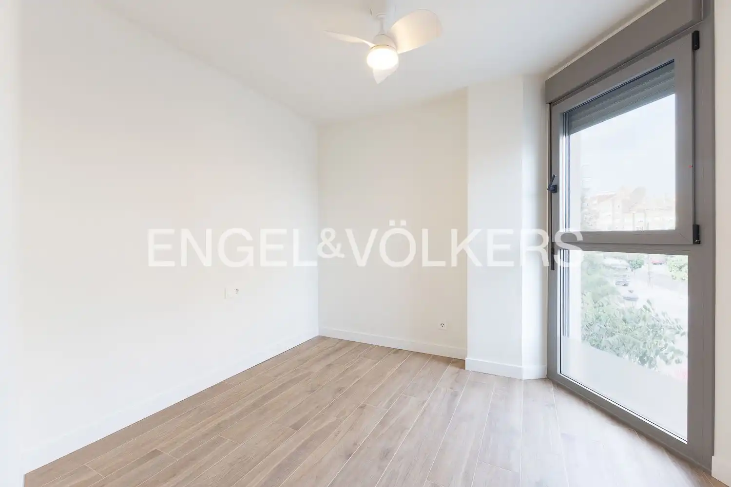 Bedroom of Flat for rent in Valencia  with Air Conditioner, Heating and Parquet flooring