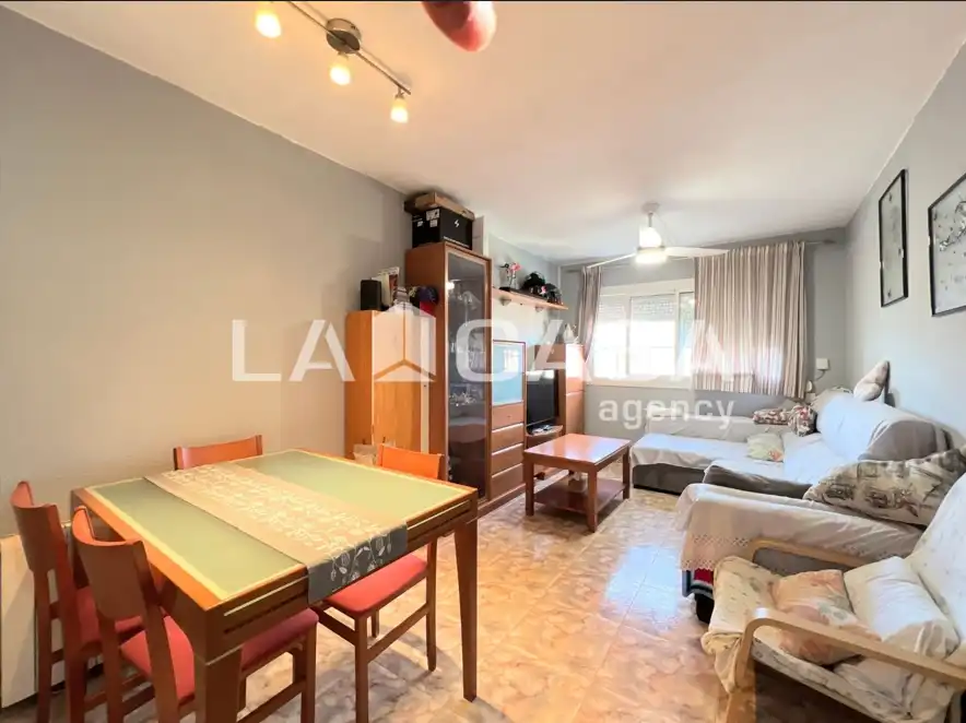 Sala d'estar de Pis en venda en Artigues - Llefià