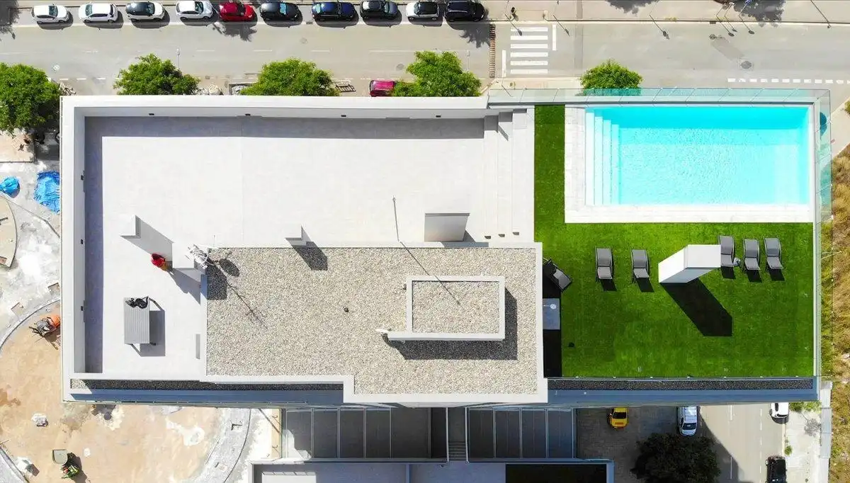 Piscina de Àtic en venda en Mataró amb Calefacció, Parquet i Terrassa