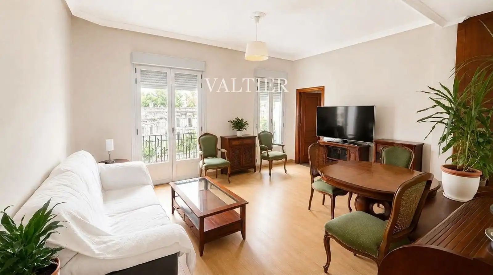 Sala de estar de Piso en venta en Chamberí