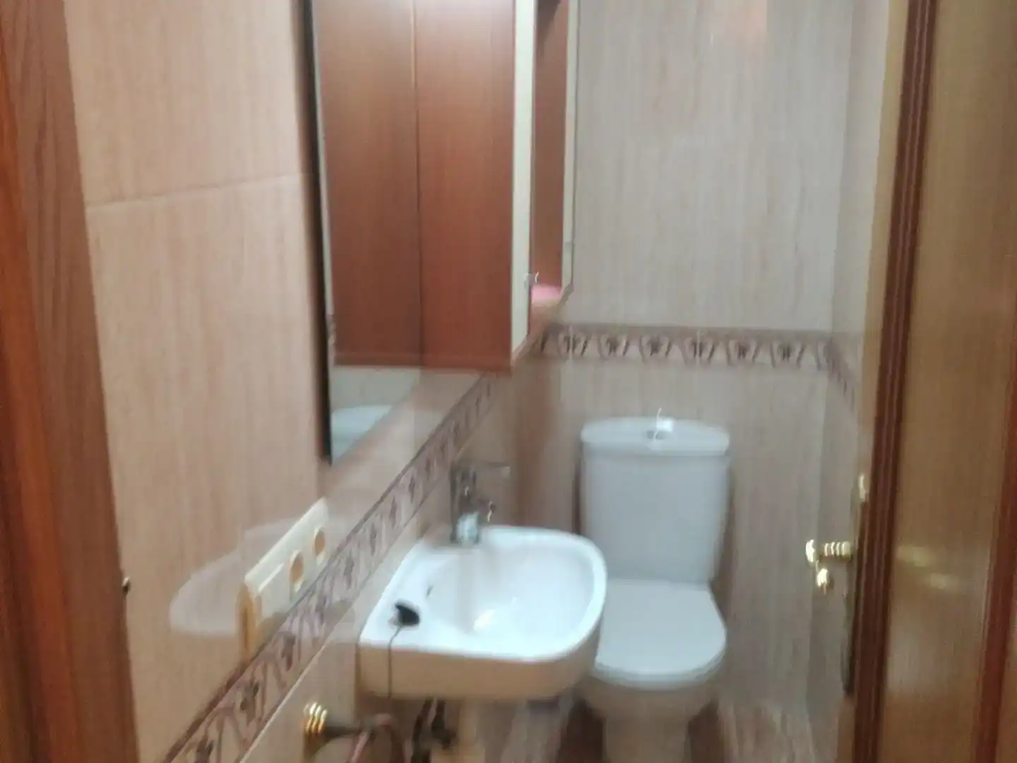 Bany de Pis en venda en  Valencia Capital amb Aire condicionat i Terrassa