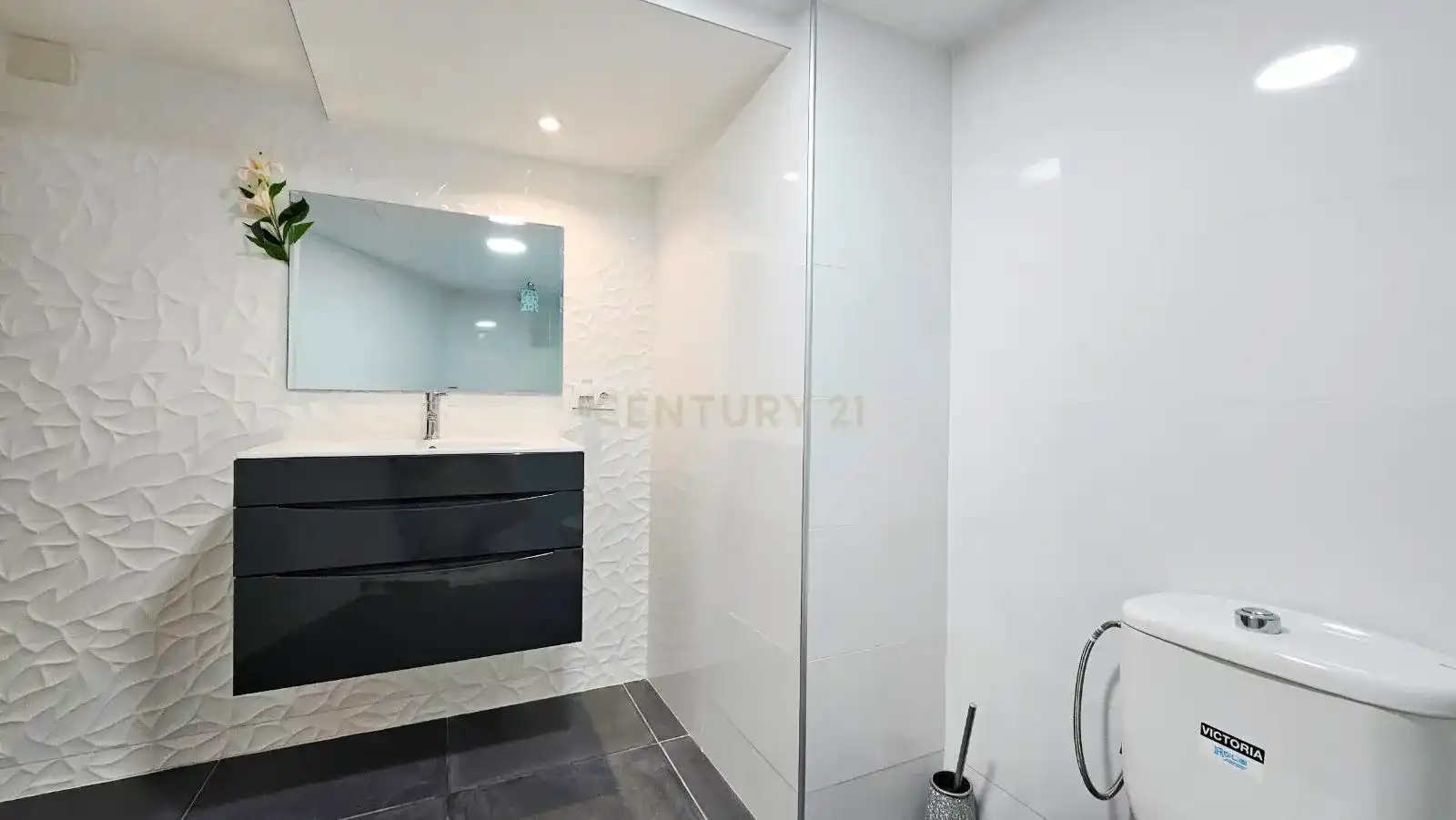 Apartments for sale in Colera