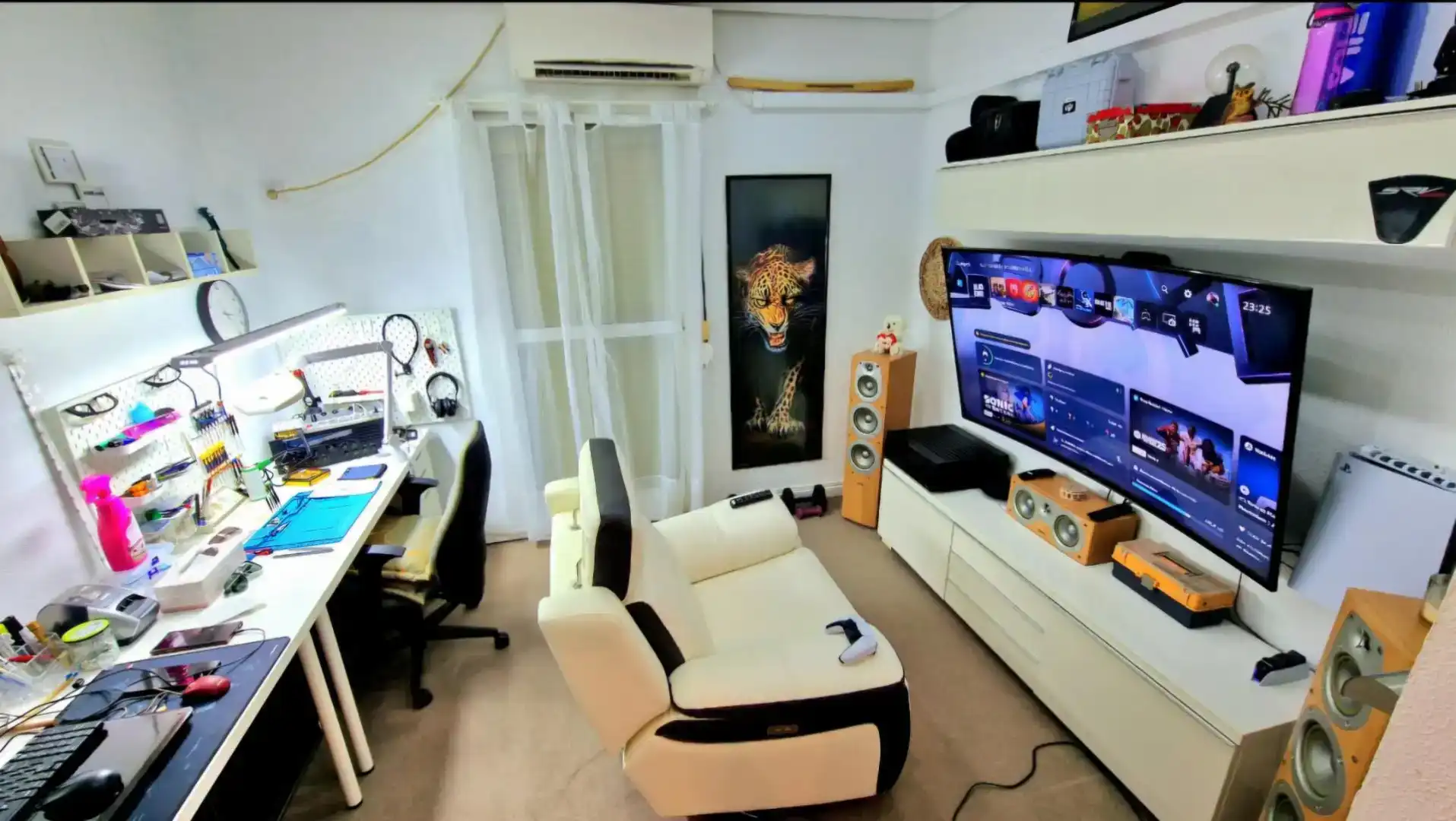 Living room of Houses for sale in  Sevilla Capital  with Air Conditioner
