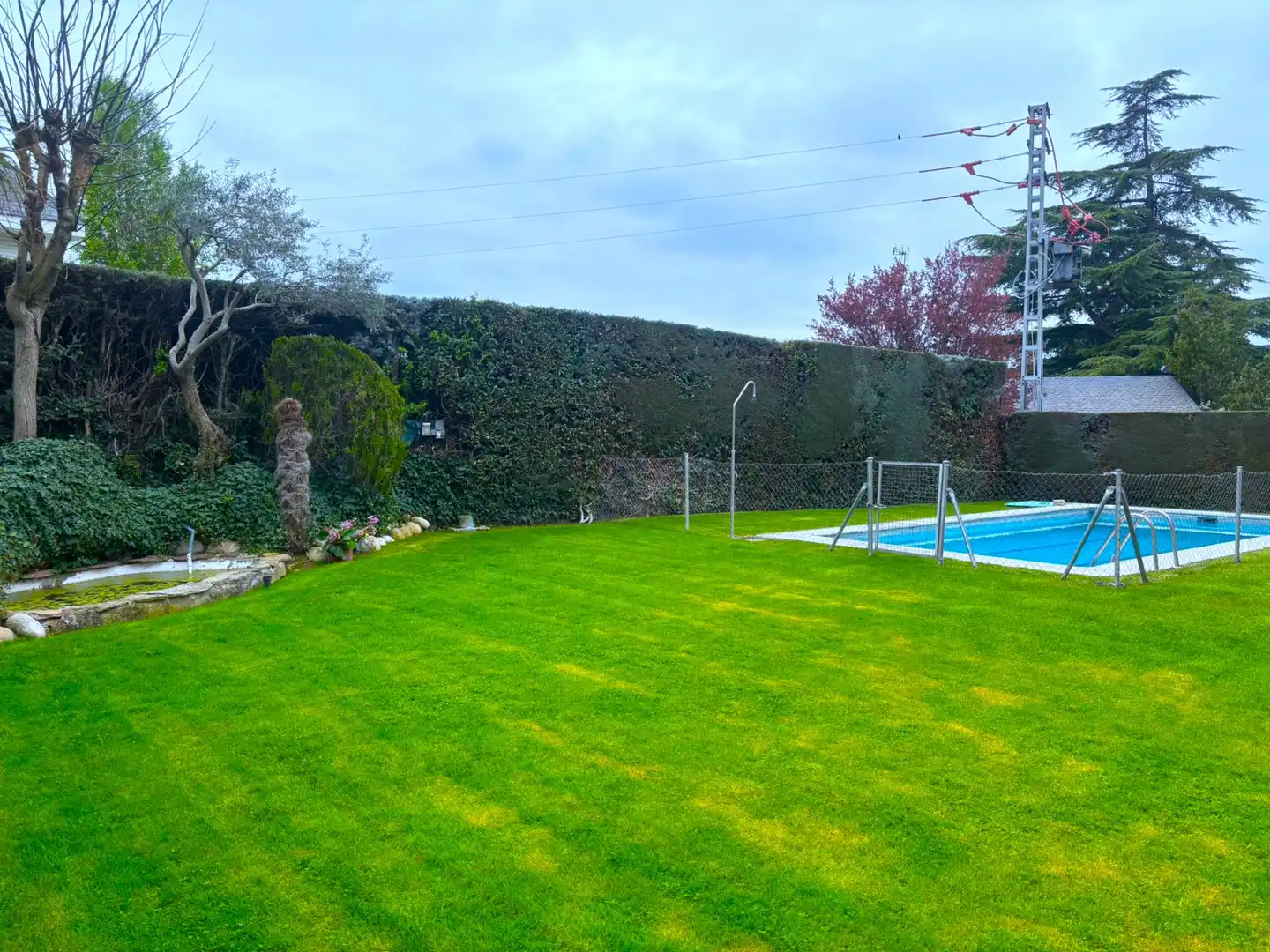 Jardí de Casa o xalet en venda en Pozuelo de Alarcón amb Aire condicionat, Calefacció i Jardí privat