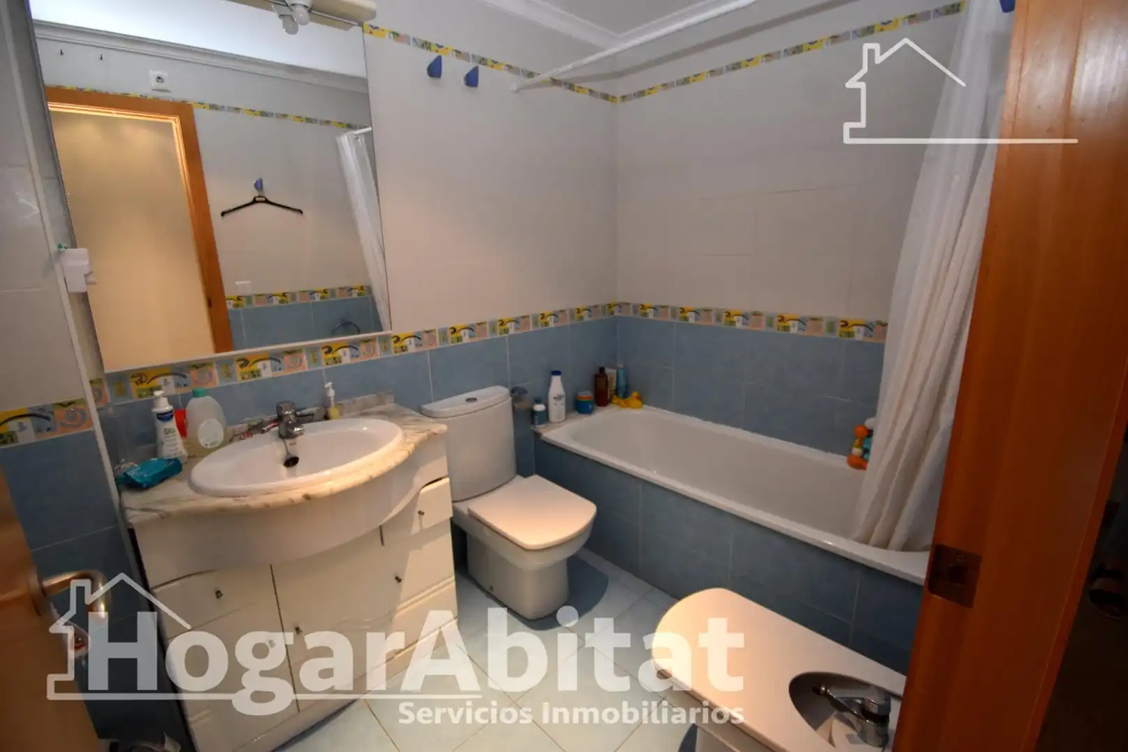 Bathroom of Flat for sale in Llaurí  with Air Conditioner and Balcony