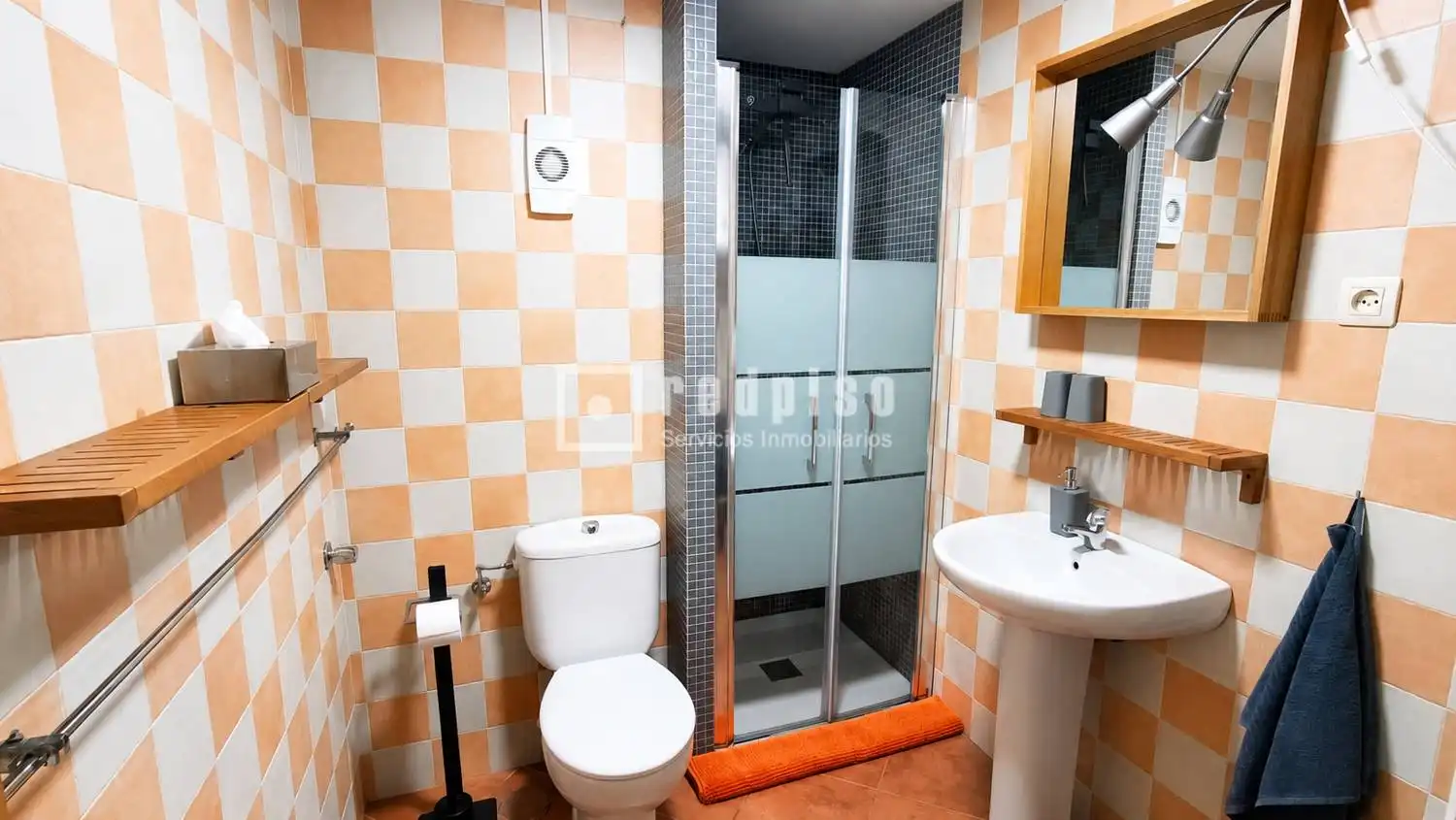 Baño de Piso de alquiler en Málaga con Aire acondicionado y Amueblado
