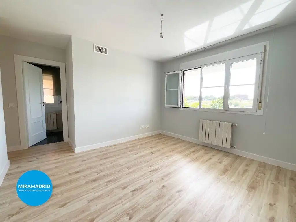 Bedroom of Detached homes for rent in Paracuellos de Jarama  with Air Conditioner and Swimming Pool