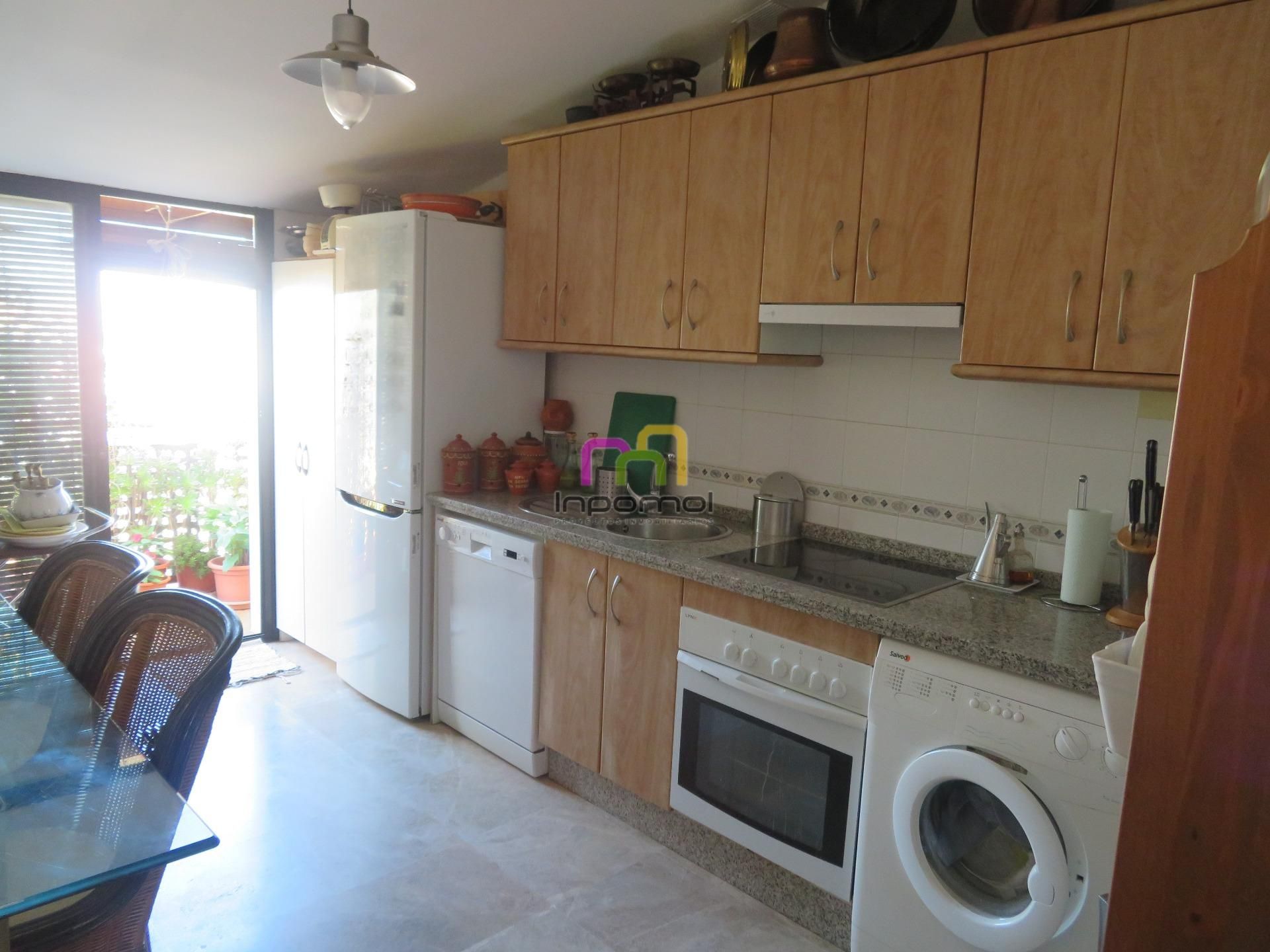 Kitchen of Duplex for sale in Badajoz Capital  with Air Conditioner, Terrace and Storage room