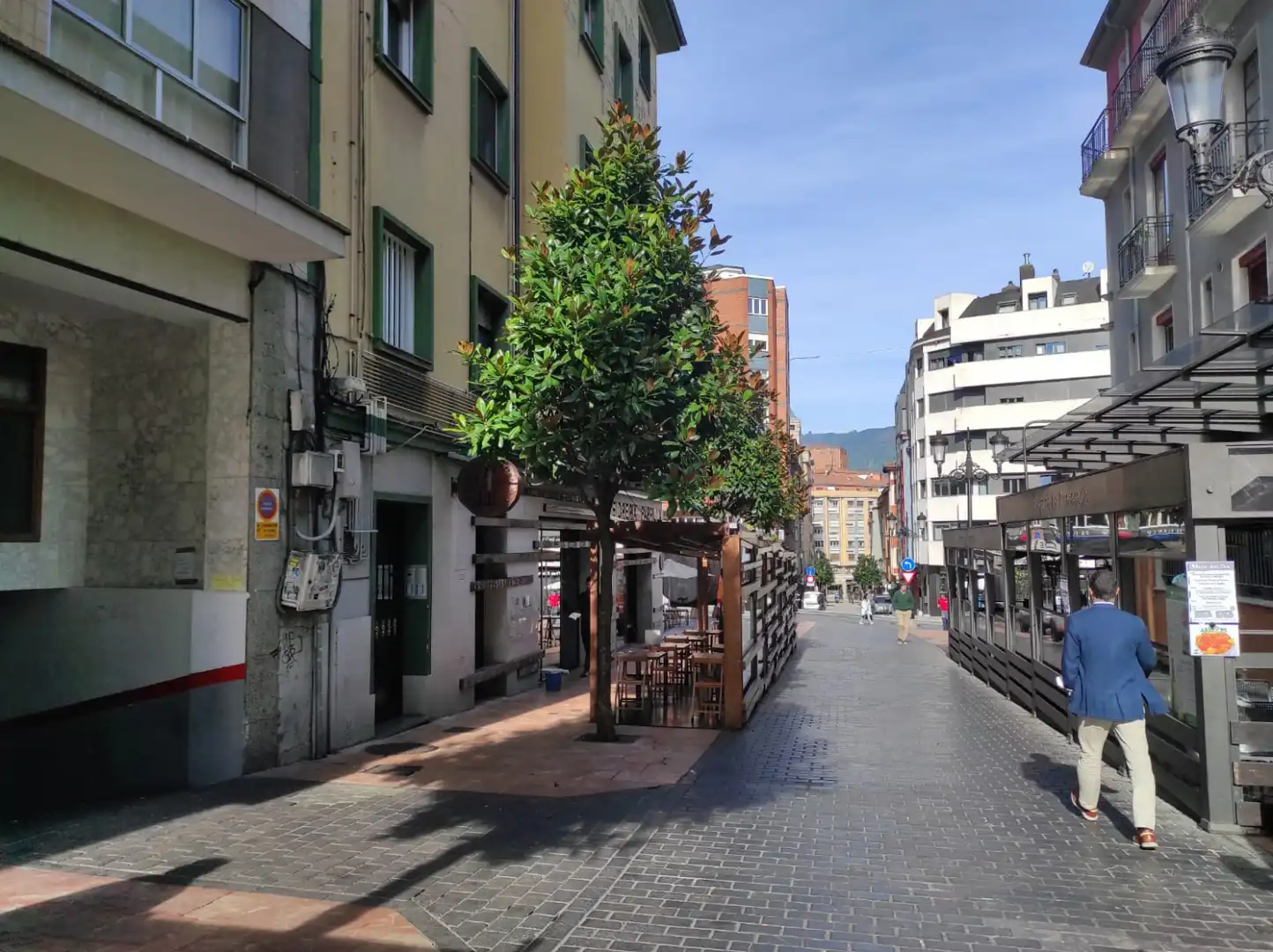 Vista exterior de Garaje en venta en Oviedo 