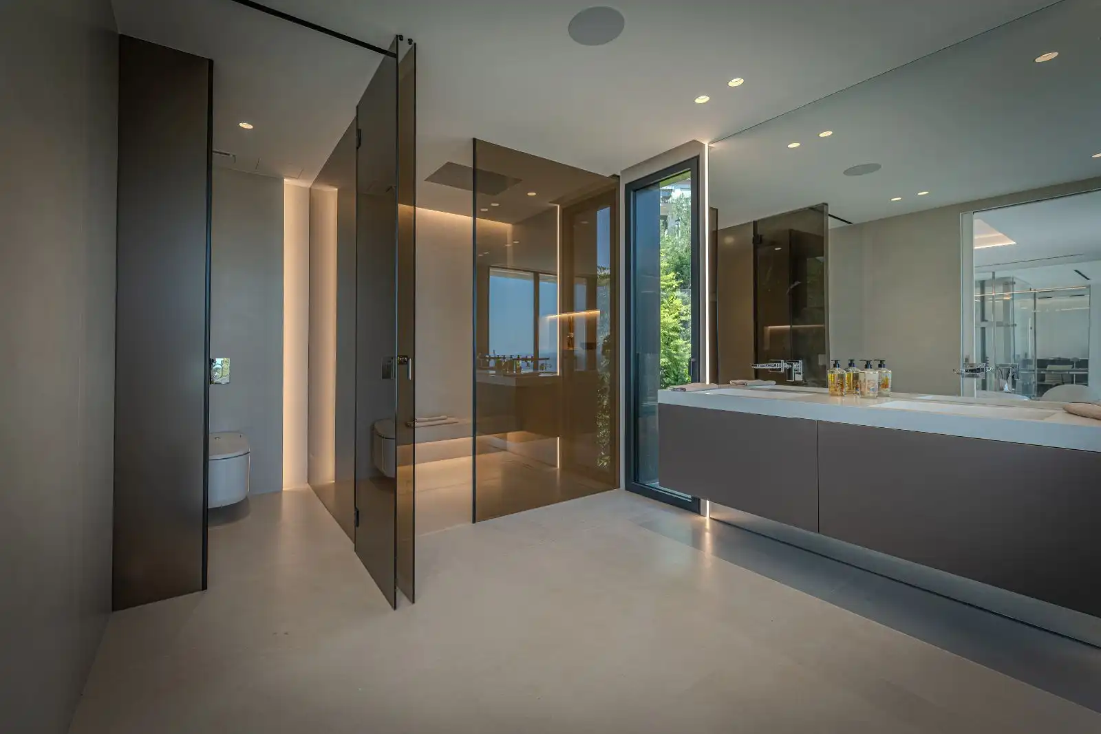 Bathroom of Houses for sale in Calvià  with Air Conditioner, Heating and Private garden