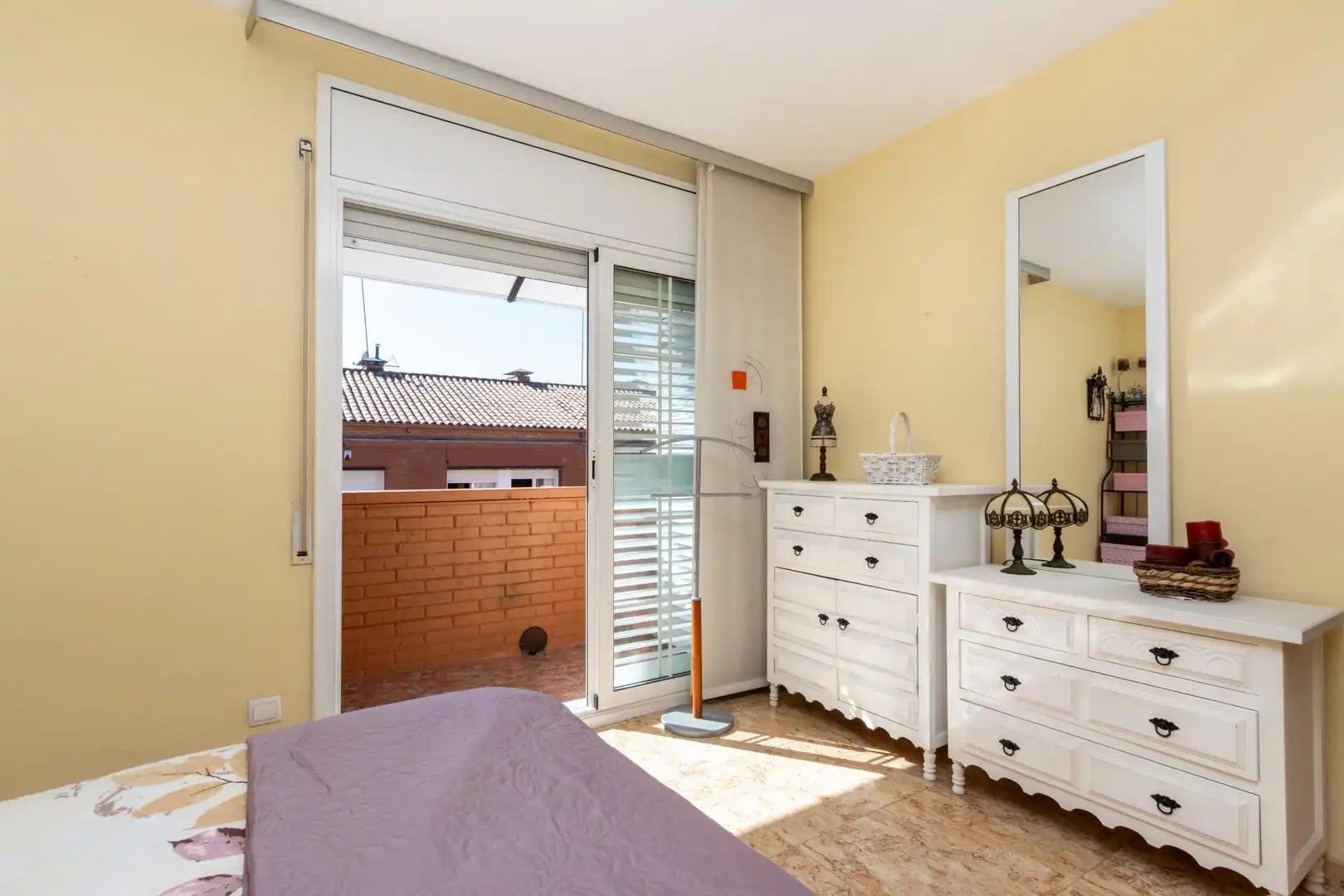 Habitación de Casa o chalet en venta en Terrassa con Aire acondicionado, Calefacción y Jardín privado