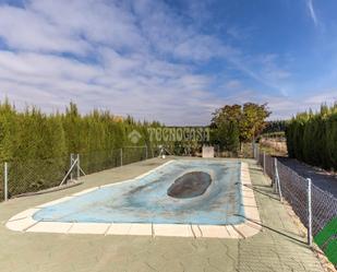 Swimming pool of Country house for sale in Chauchina