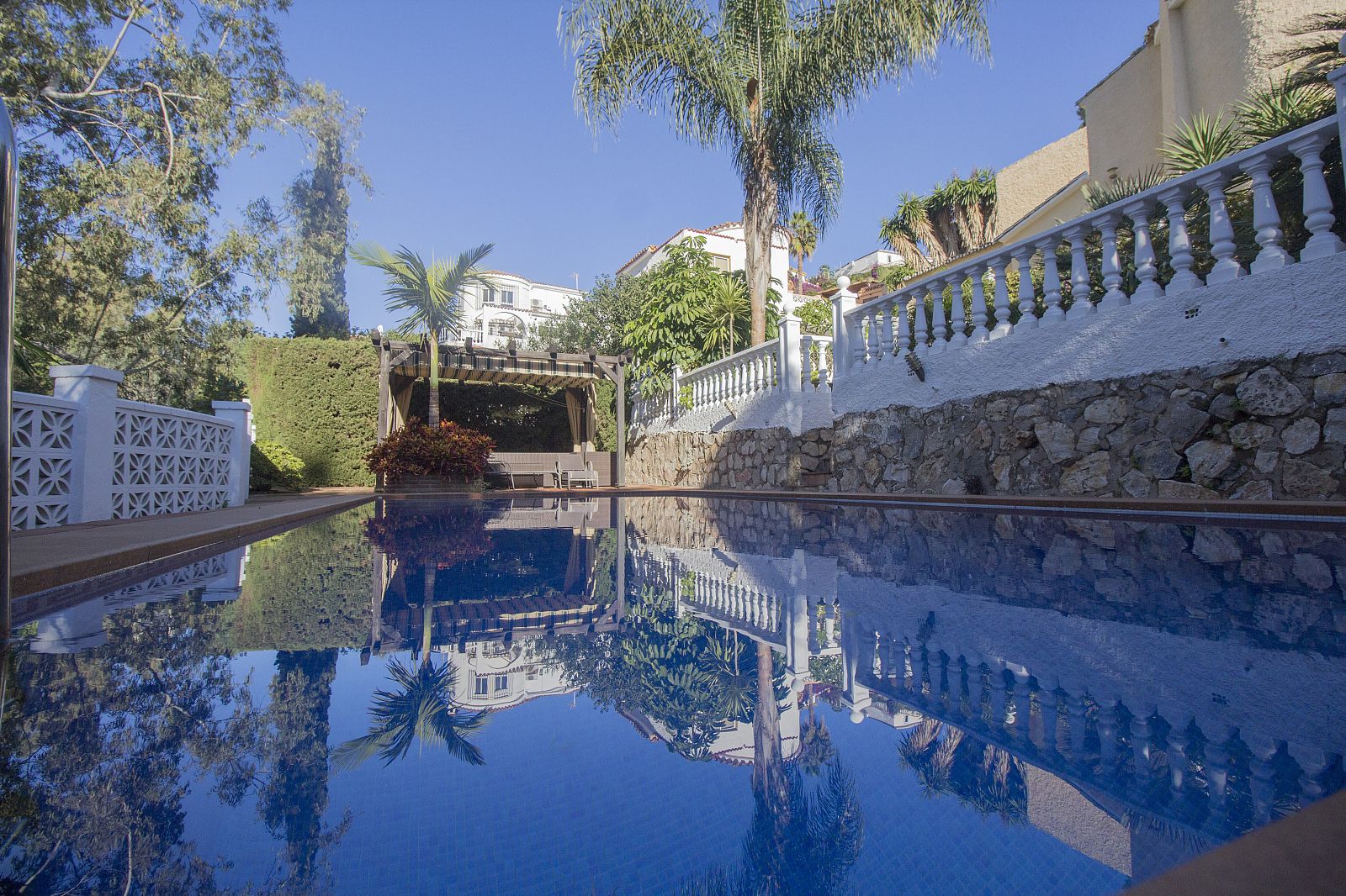 Swimming pool of House or chalet for sale in Benalmádena  with Air Conditioner, Private garden and Terrace