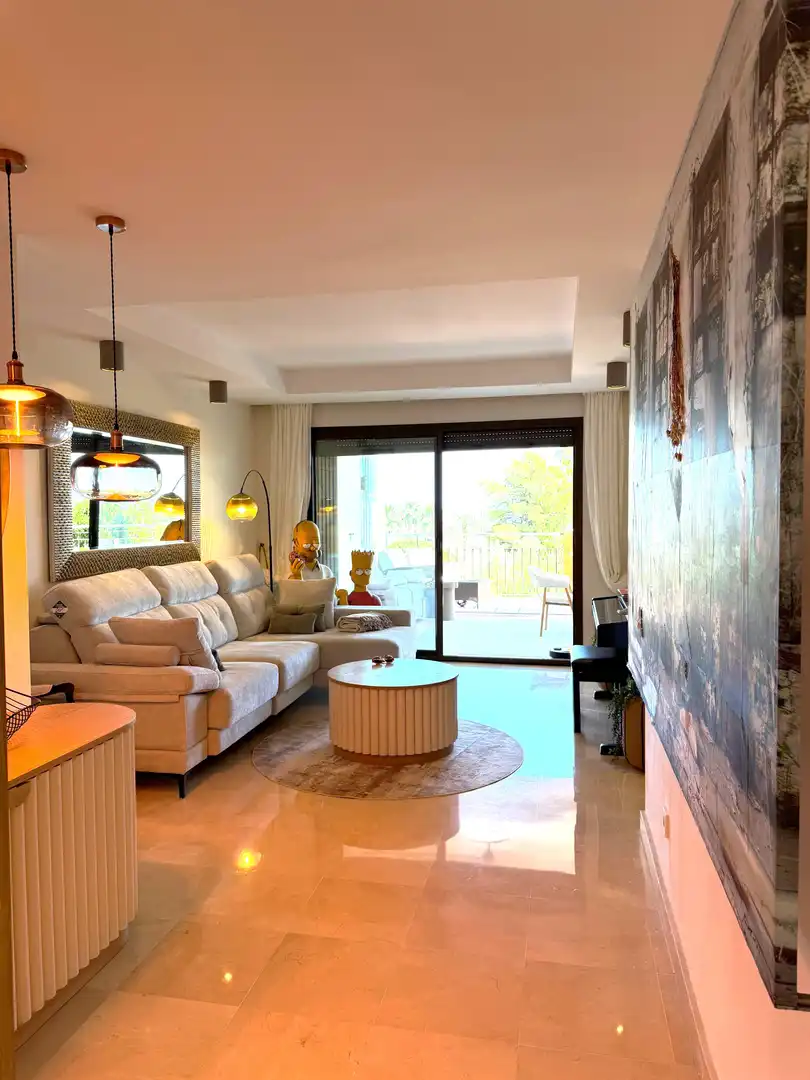 Apartment with terrace to rent in La Quinta