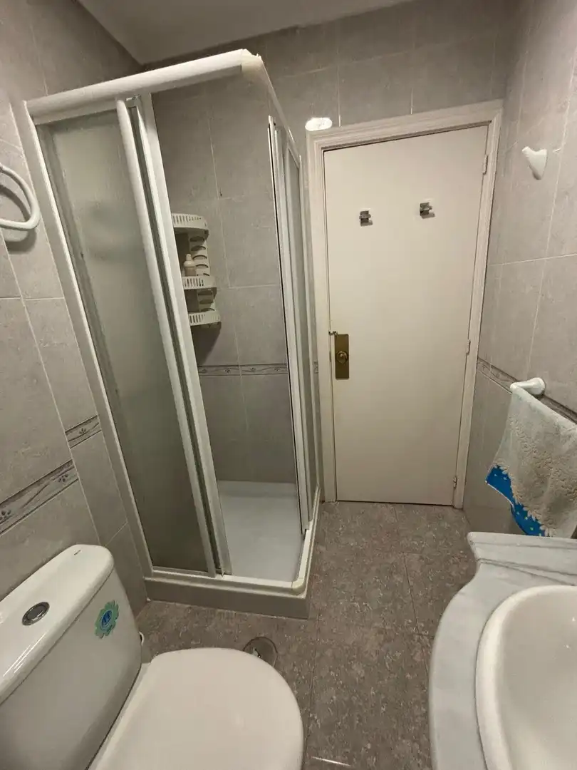 Bathroom of Flat for sale in Ourense Capital   with Heating and Storage room