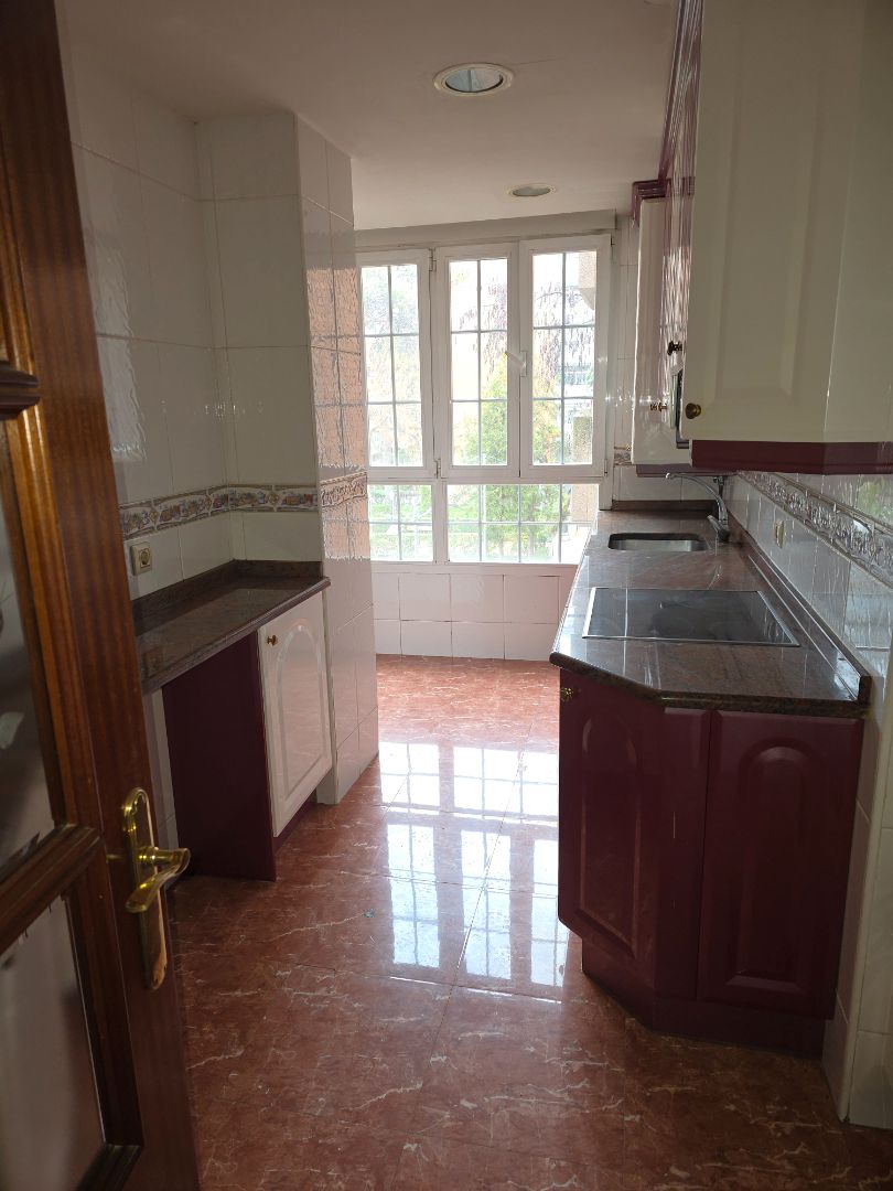 Kitchen of Flat for sale in Fuenlabrada  with Heating, Parquet flooring and Terrace