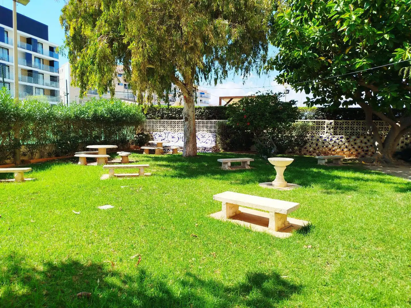 Jardín de Apartamento de alquiler en El Puig de Santa Maria con Terraza, Piscina y Amueblado