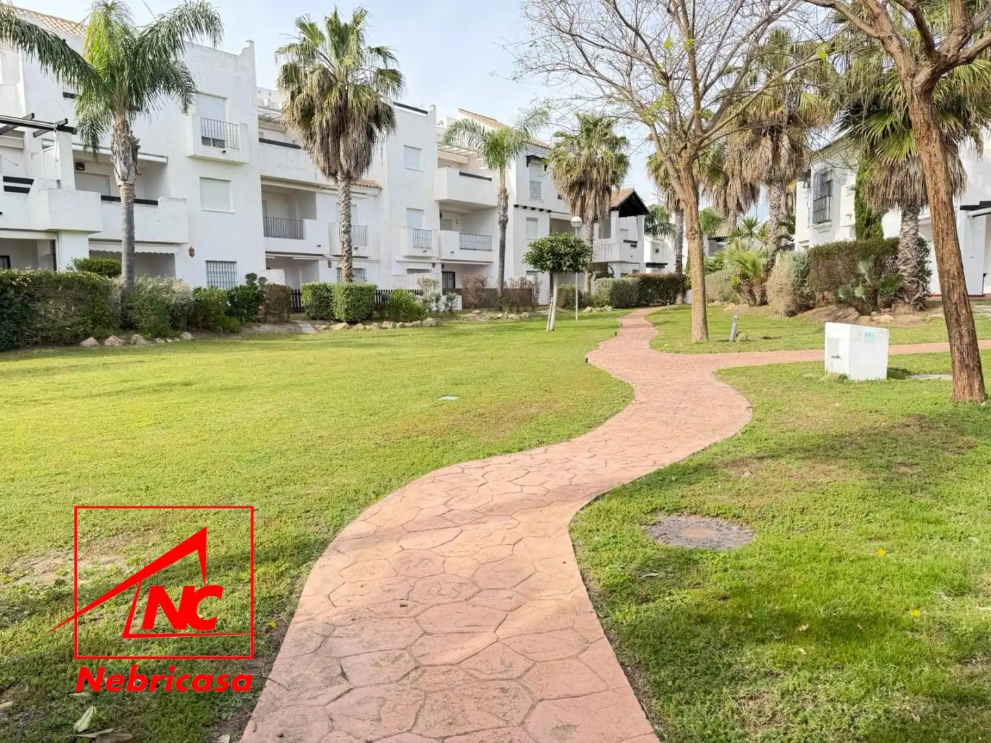 Vista exterior de Pis en venda en Chipiona amb Aire condicionat, Traster i Piscina