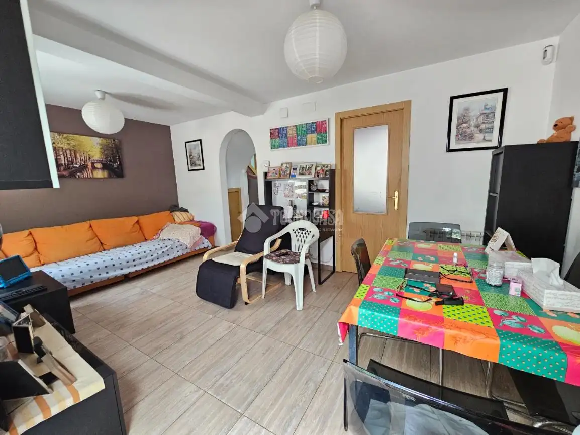 Sala de estar de Casa adosada en venta en Madrid con Calefacción