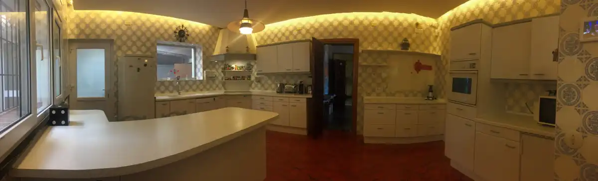 Cuina de Casa o xalet en venda en Marbella amb Piscina