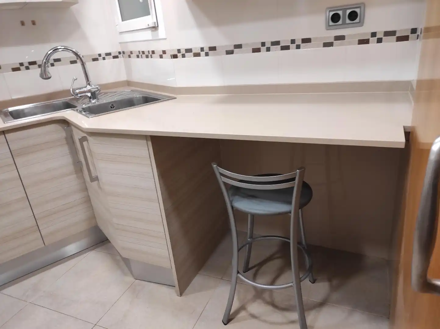 Cuina de Pis en venda en Esplugues de Llobregat amb Aire condicionat i Calefacció