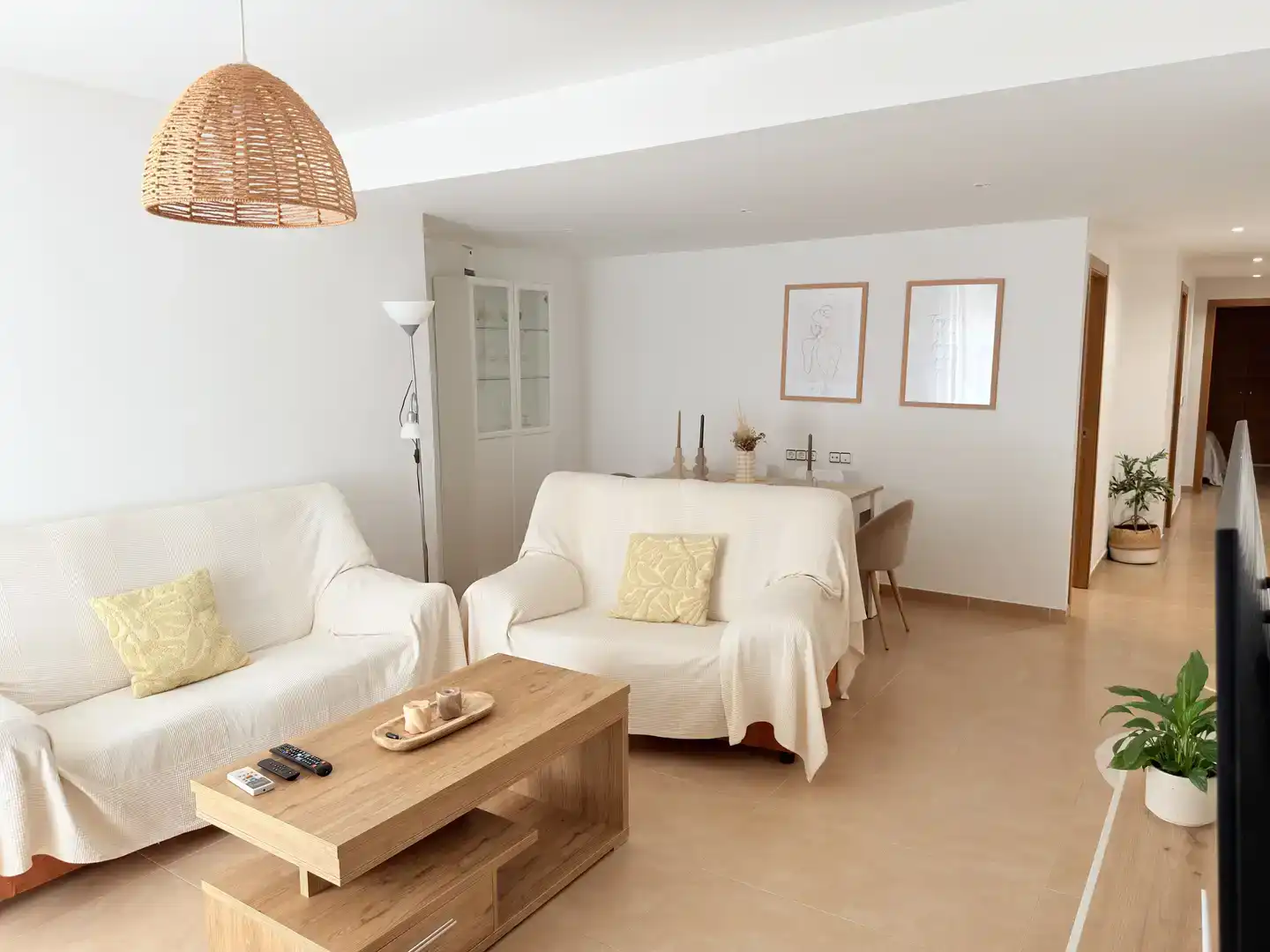 Living room of Ground floor for rent in Pliego  with Air Conditioner, Parquet flooring and Furnished