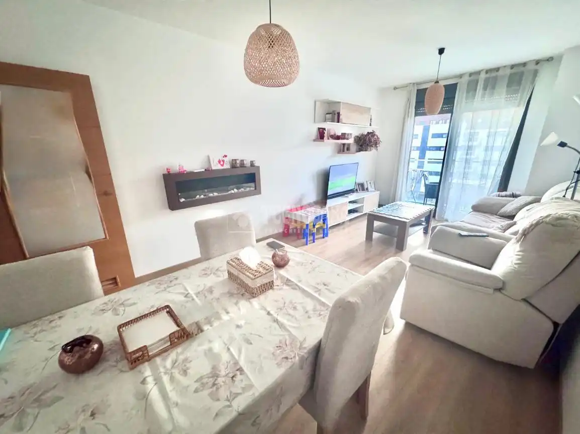 Living room of Flat for sale in Córdoba  with Air Conditioner, Heating and Terrace