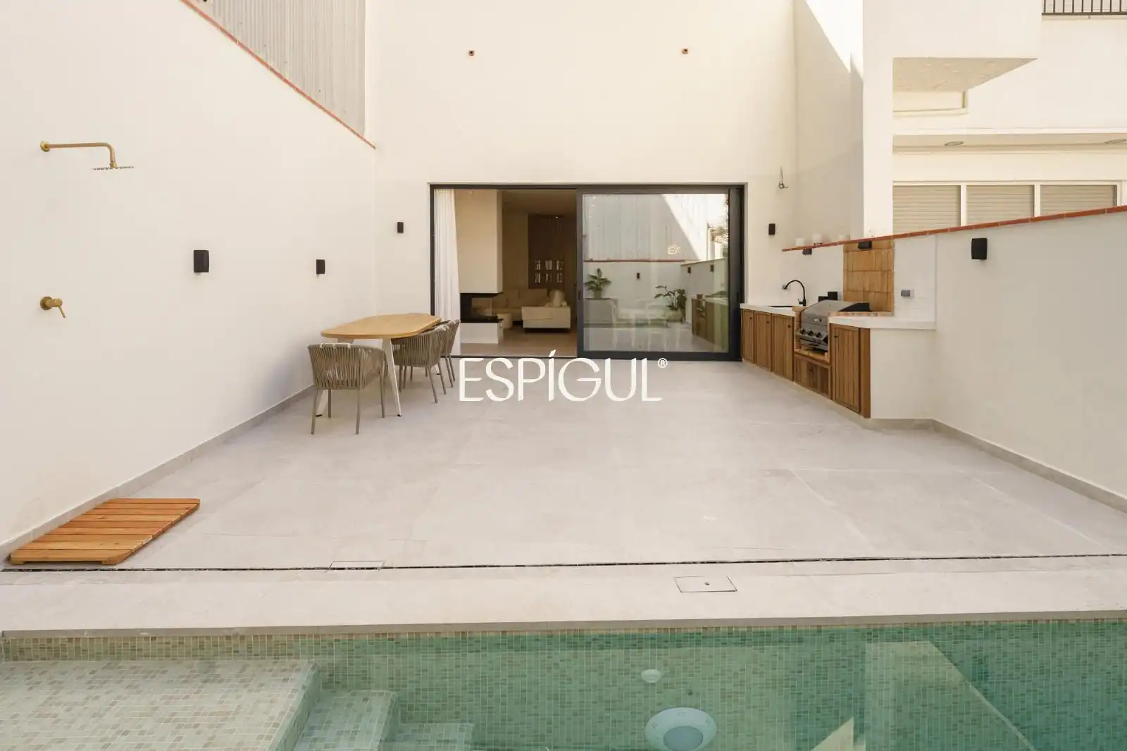 Terraza de Casa adosada en venta en Calella con Aire acondicionado, Calefacción y Parquet