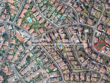 Terreno residencial en venta en de Jaume Pahissa 15