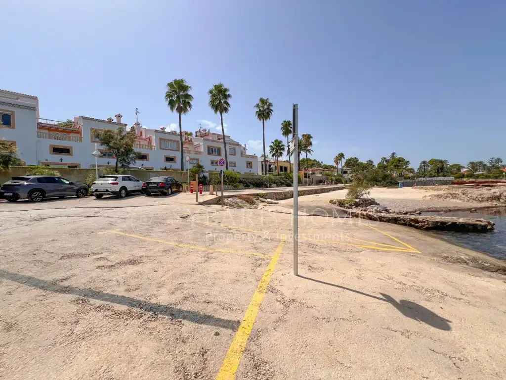 Außenansicht von Einfamilien-Reihenhaus zum Verkauf in Dénia mit Klimaanlage und Gemeinschaftspool