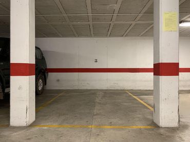Parcheggio in vendita a Centre