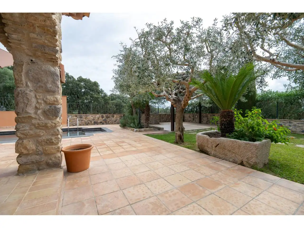 Terrassa de Finca rústica de lloguer en Garrigàs, Girona